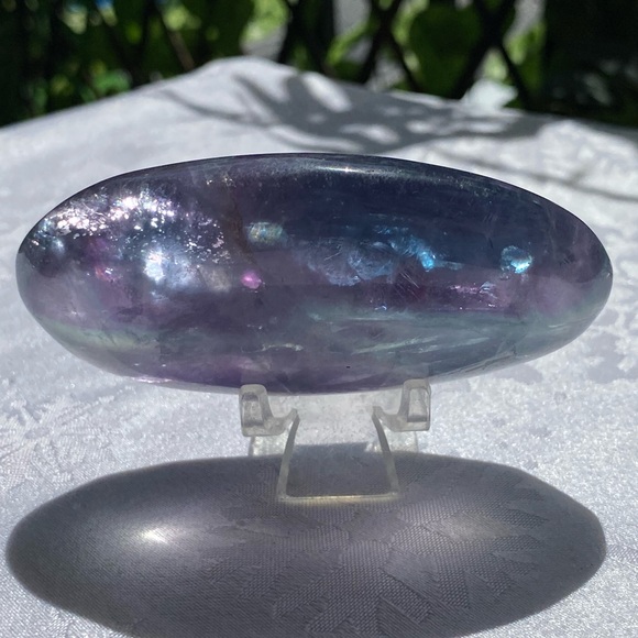 Giant Rainbow Fluorite Palm Stone - Picture 2 of 15